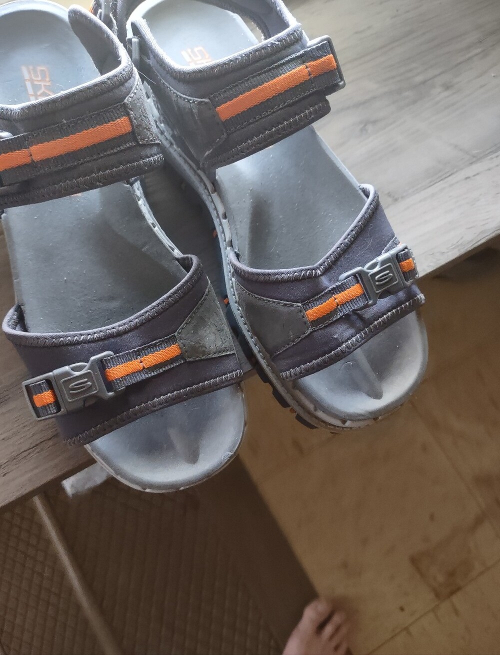 Skechers Women's Size 9 New Gray & Orange Adjustable Sandals